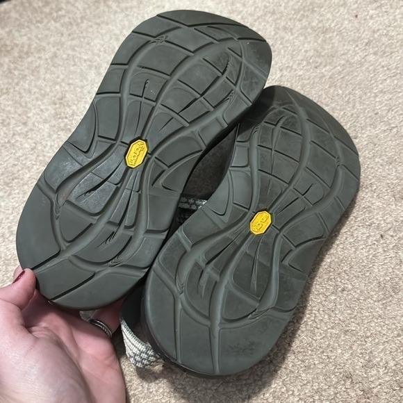 Chaco women’s sandal size 8 - Picture 5 of 5